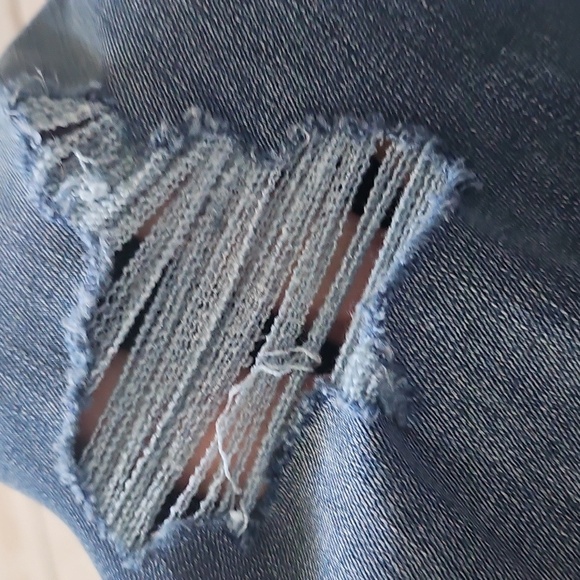 Maurices Medium Wash Mid-Rise Factory Distressed Jeans - Picture 9 of 15